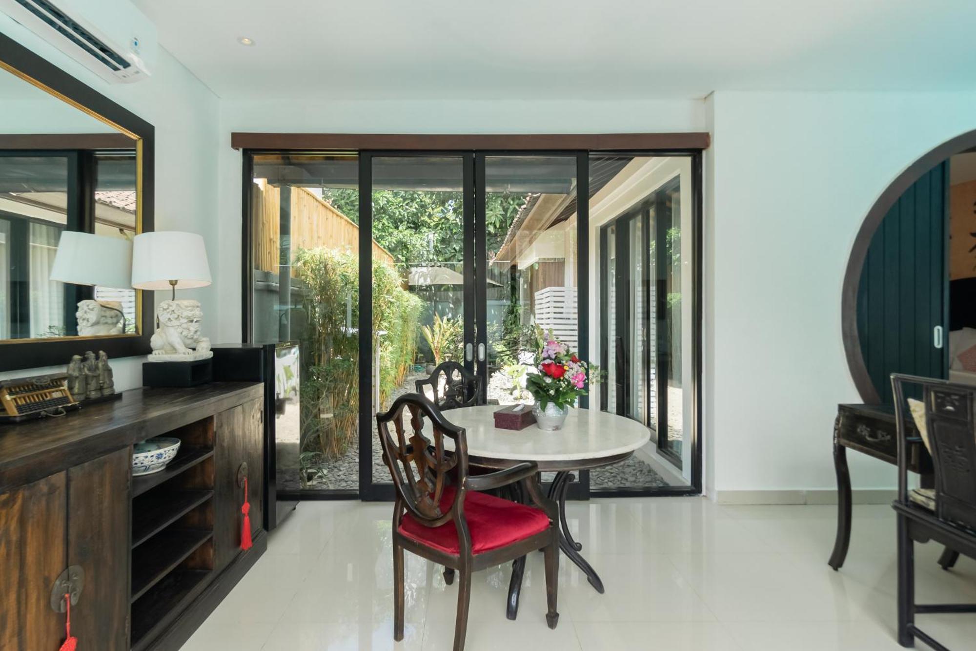 Four On Drupadi Villa Seminyak  Exterior photo